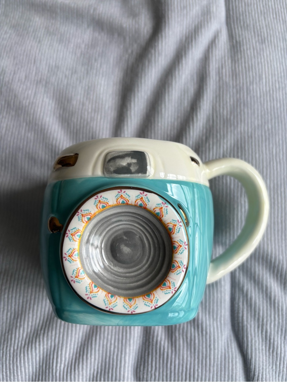 Natural Life Ceramic Camera-Shaped Mug in Aqua and Cream